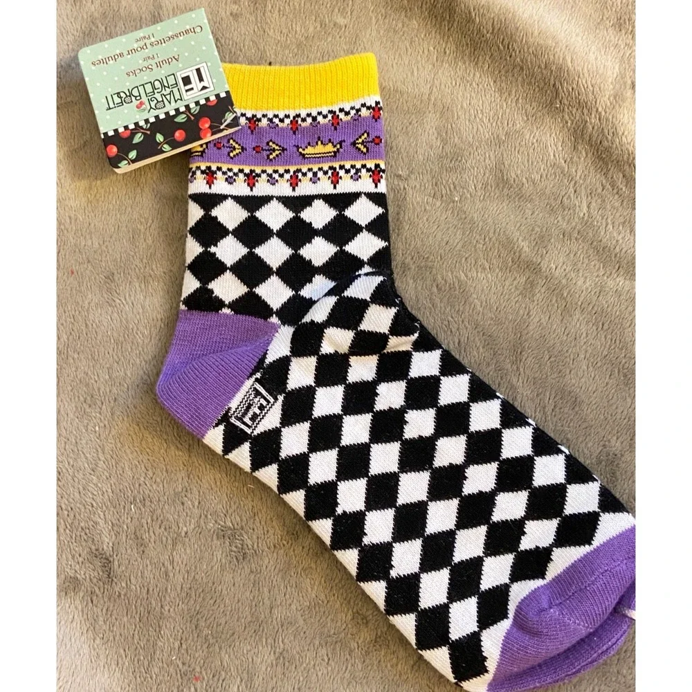 Vtg MARY ENGELBREIT ~ Crown QUEEN Black White Diamond PURPLE Jewel SOCKS ~NWT